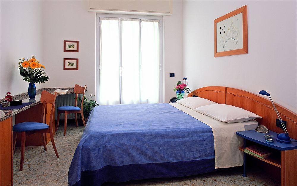 Residenza Adelaide Aparthotel Finale Ligure Kültér fotó