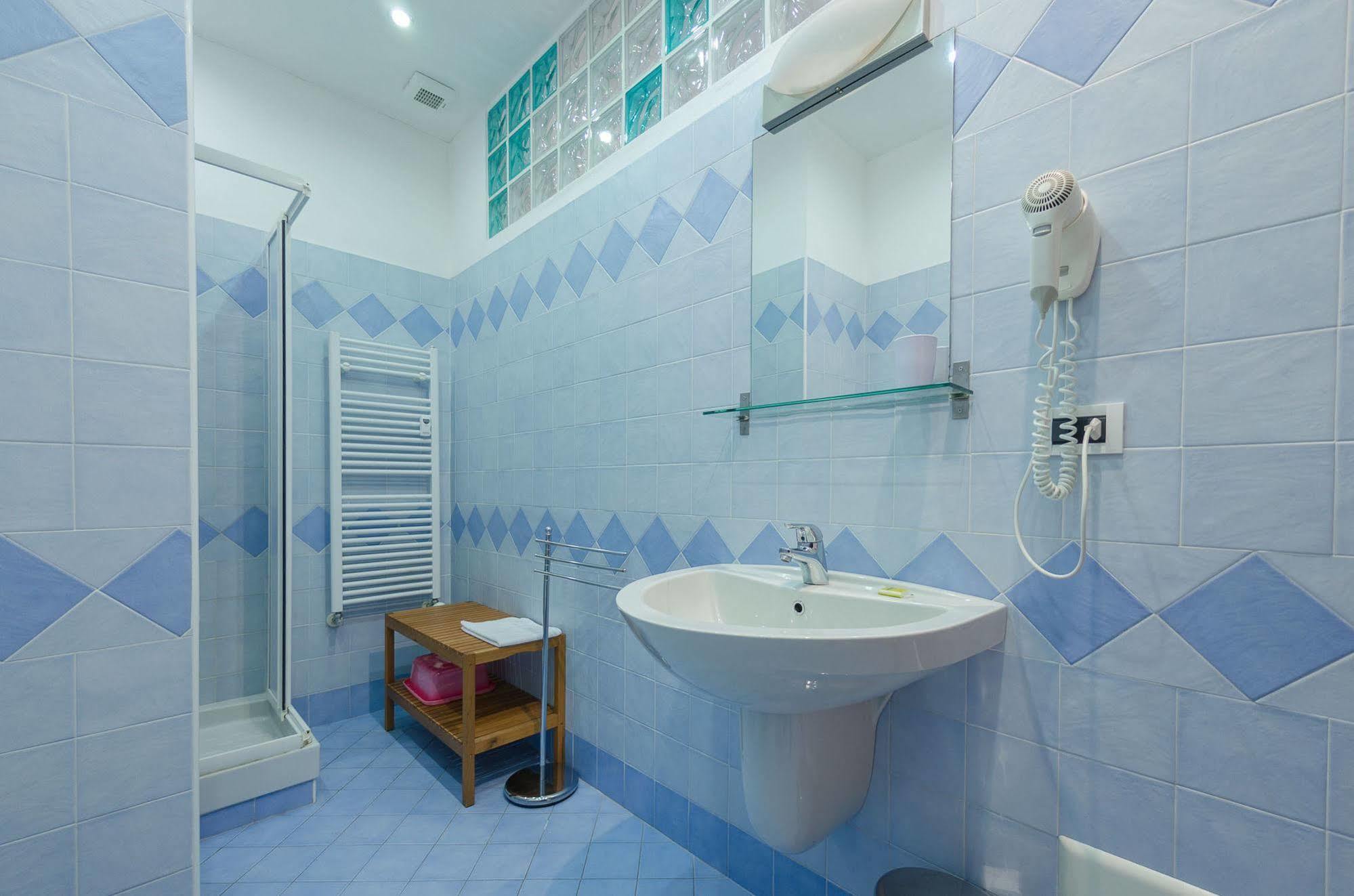Residenza Adelaide Aparthotel Finale Ligure Kültér fotó
