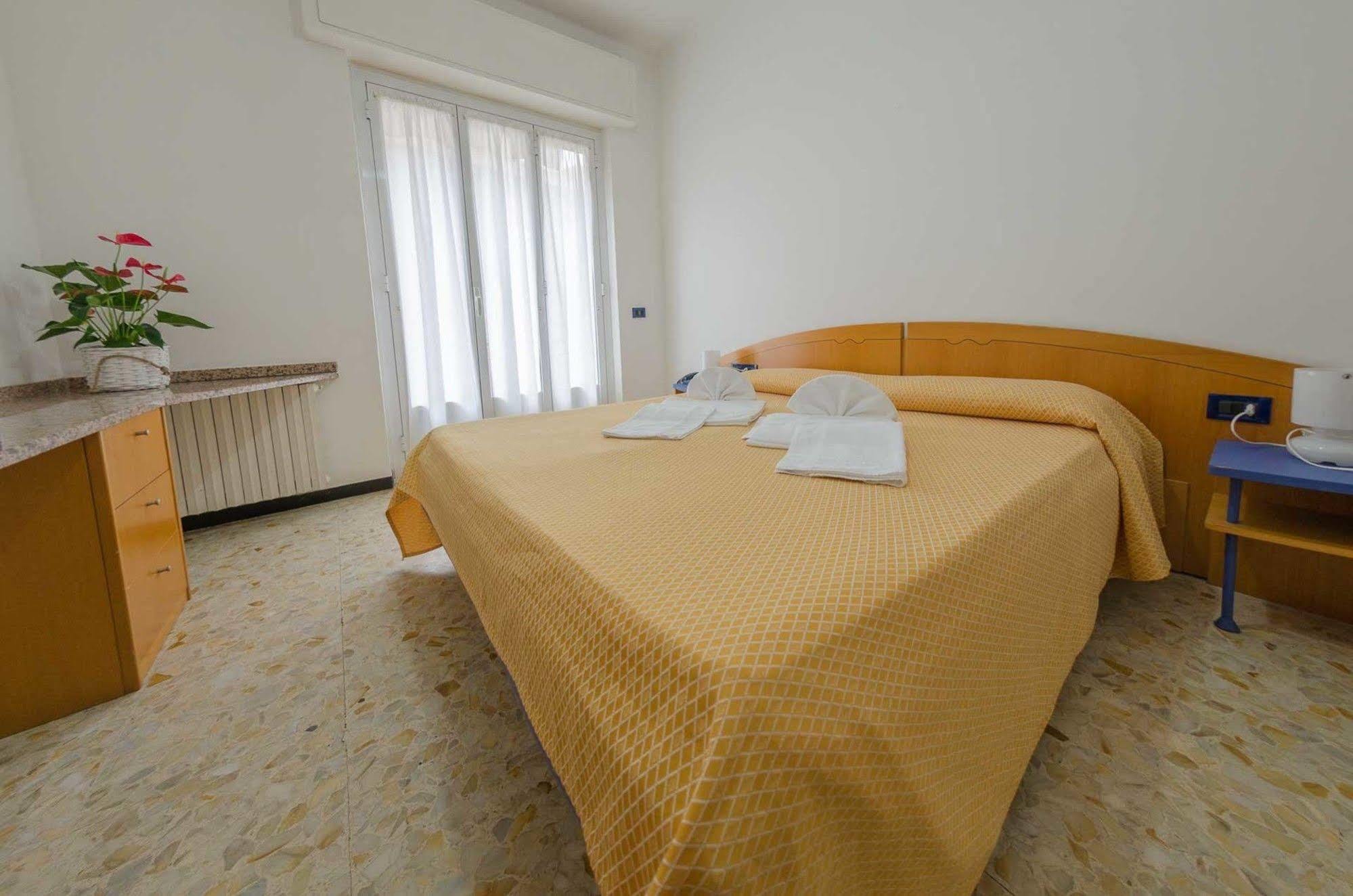 Residenza Adelaide Aparthotel Finale Ligure Kültér fotó