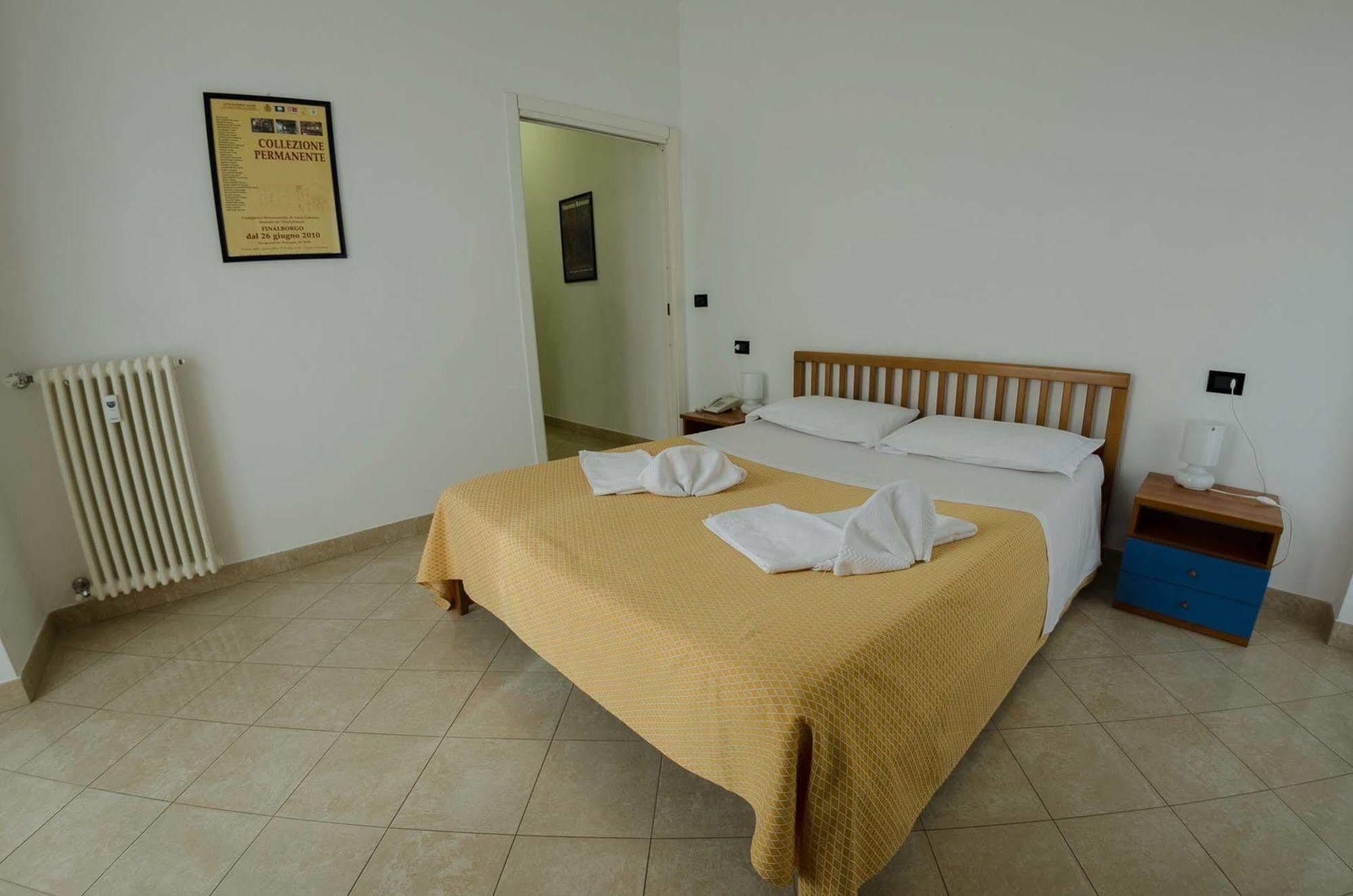 Residenza Adelaide Aparthotel Finale Ligure Kültér fotó